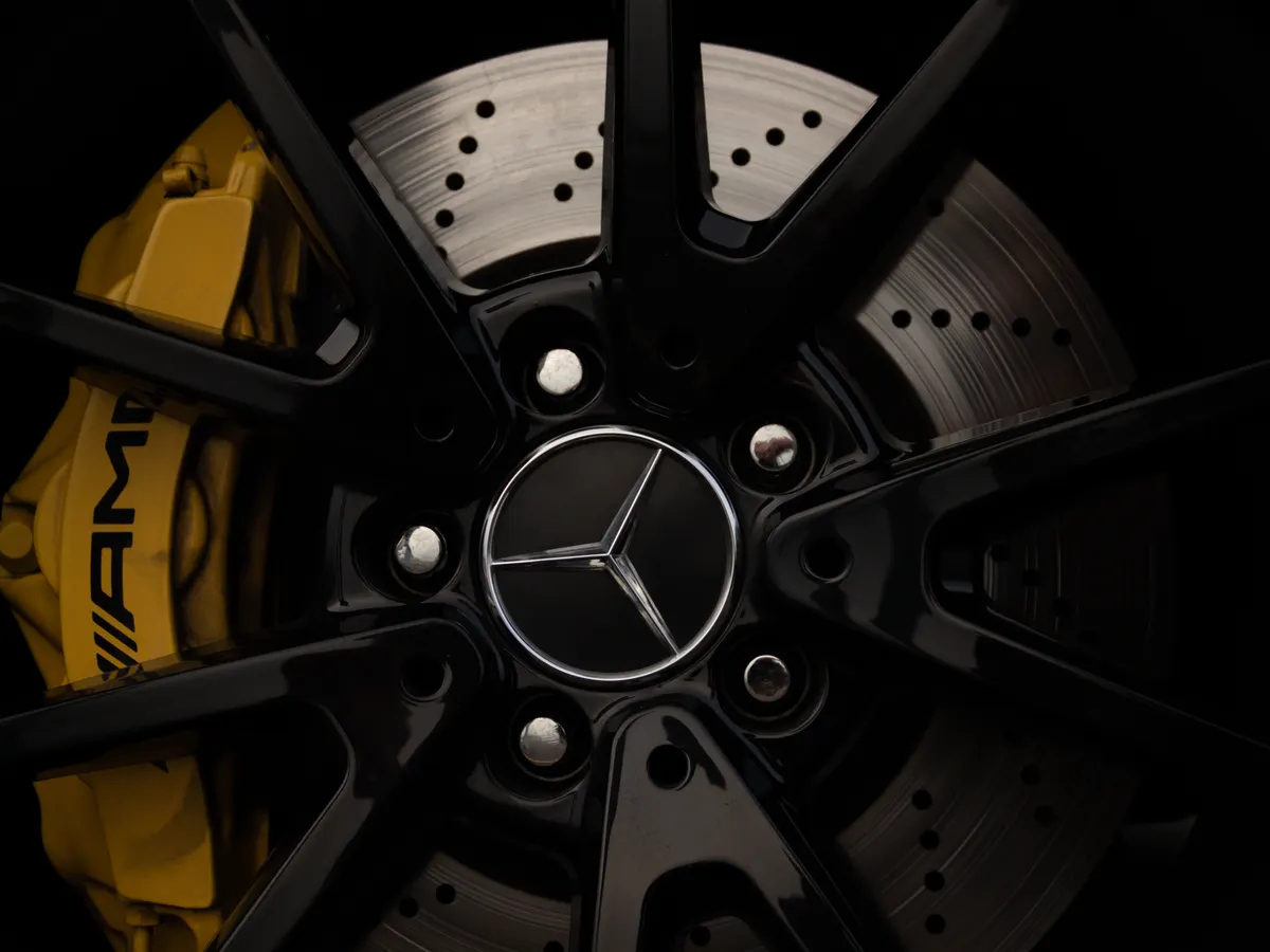 Alloy wheel repair – Autoschade Hilversum